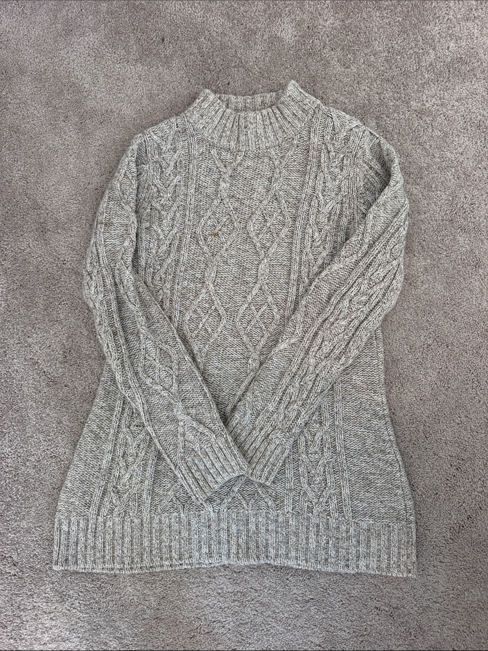 Cozy Cable Knit Women's Sweater - Light Gray